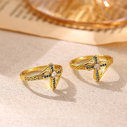 Кольца для женщин с микропаве из латуни и кубическими цирконами, крестик