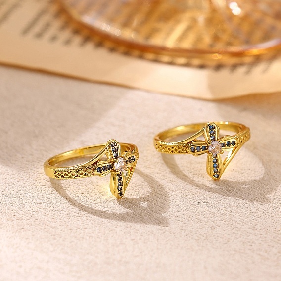 Кольца для женщин с микропаве из латуни и кубическими цирконами, крестик