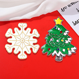 Cute Christmas Brooch - Metal Badge Christmas Tree Snowflake Backpack Ornament Pin.