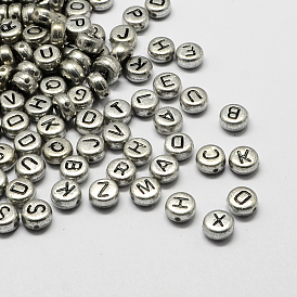 Perles de lettre à trou horizontal acrylique plaqué argent, plat rond, 7x4mm, Trou: 1.3mm, environ3600 pcs / 500 g