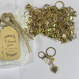 Llaveros de aleación, latón y plástico CCB, con herrajes de hierro y bolsas de cartulina y organza, corazón y de la flor