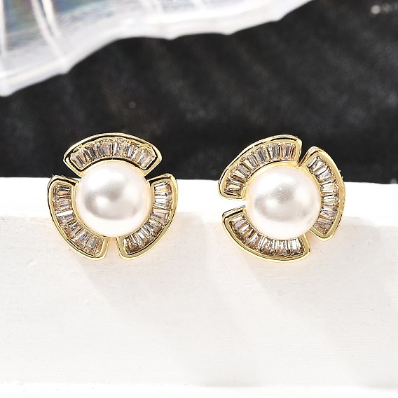 Серьги-гвоздики из латуни с микро-паве и прозрачным фианитом, с пластиковой имитационной жемчужиной, без кадмия и без свинца