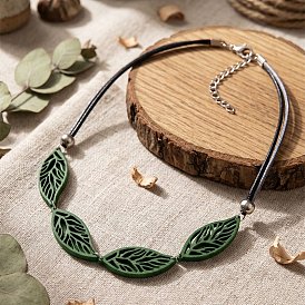 Collares de cuero sintético negro de varias hebras con cuentas y diseño de hojas de madera huecas de estilo bohemio para mujer., Platino
