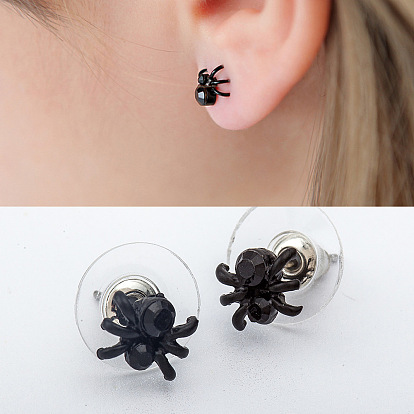 Adorables aretes de araña con un diseño geométrico único para una apariencia moderna