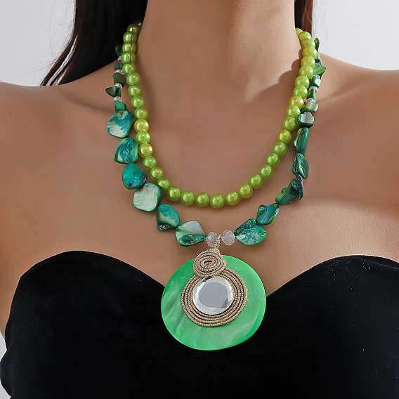 Двухслойные ожерелья из сплава смолы, искусственного жемчуга и окрашенных натуральных бусин с плоским круглым кулоном для женщин