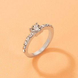 Chic Geometric Single Ring with Irregular Diamond for Elegant European and American Office Ladies