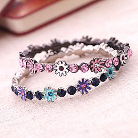Fashionable Diamond Inlaid Flower Bracelet - Elegant and Stylish Gift for Best Friends