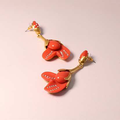 Серьги-гвоздики с цветком из латуни и смолы, с фурнитурой для сережек из сплава, матовый золотой цвет