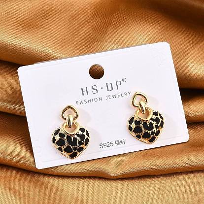 Серьги-гвоздики из латуни, сердце с леопардовым узором
