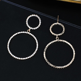 Fashionable Round Circle Earrings with Rhinestone Claw Chain, Simple and Elegant (E617)