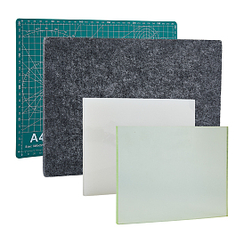 4 Stück 4 Stile PVC-Schneidematte, mit Raster, Schlagpolster aus Leder, PP-Lederhandwerks-Stanzkissen, für Lochstanz-Stanzhilfswerkzeug
