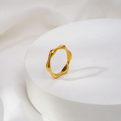 Onda irregular 304 Anillos de acero inoxidable para mujer