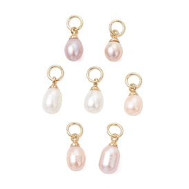 Кулоны в виде рисовых зерен из натурального культивированного пресноводного жемчуга с латунными креплениями., золотые