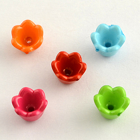 Opaques coupelles de fleurs acrylique, fleur de tulipe / muguet, 6 pétales, 9x7mm, trou: 2 mm, environ 1900 pcs / 500 g