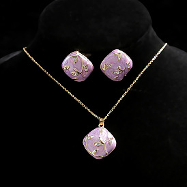 Комплекты из эмалевых ожерелий и серег-гвоздиков с ромбовидной формой, золотые