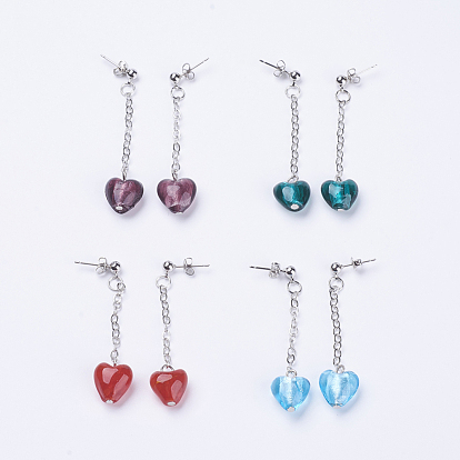Pendientes de perlas con cuentas de vidrio de plata hechas a mano, Con cadenas de cable de latón y pendientes de latón., corazón, Platino