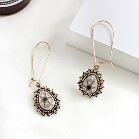 Bohemian Baroque Style Drop Earrings and Pendant Set with Minimalist Waterdrop Design and Luxurious Rhinestones