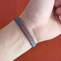 Светло-серый Силиконовые браслеты с мотивирующими цитатами, браслеты для женщин и мужчин, скромность, светло-серый, 7-1/2 дюйм (19 см)