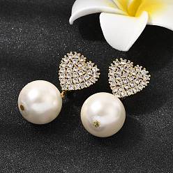 Настоящее золото 18K Серьги-кольца из латуни с микропаве и прозрачным кубическим цирконием в форме сердца, с подвесками из стеклянных жемчужин, долговечный, стойки покрытие, без свинца и без кадмия, реальный 18 k позолоченный, 34.5x15.8 мм