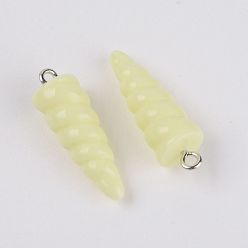 Светло-желтый Подвески из смолы, с платиновым железным колышком, рог единорога, светло-желтый, 29x10x9.5 мм, отверстие : 1.8 мм