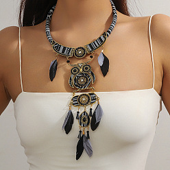 Черный Ожерелья в виде совы в стиле бохо из сплава, гагата, крашеных перьев и полиэстеровой ткани для женщин, античная бронза, чёрные, 18.70 дюйм (47.5 см)