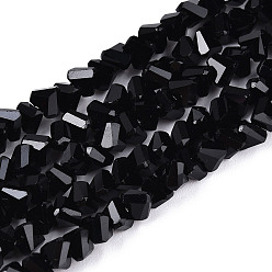 Черный Непрозрачное стекло бисер нитей, треугольные, граненые, чёрные, 3~3.5x4~4.5x4~4.5 мм, отверстие : 0.8 мм, около 121~131 шт / нитка, 14.37~15.35 дюйм (36.5~39 см)