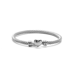 Нержавеющая Сталь Цвет 304 браслеты из нержавеющей стали для женщин, сердце, твист, цвет нержавеющей стали, внутренний диаметр: 2-1/4 дюйм (5.85 см)