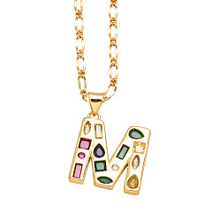 Letter M Подвеска-колье с инициалом из латуни, украшенная разноцветными кубическими циркониями., золотые, Буква М, 17.32 дюйм (44 см), Кулон : 20x18 мм