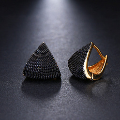 Черный Треугольные серьги-кольца с микропаве из кубических цирконий из латуни, золотые, чёрные, 15x17 мм
