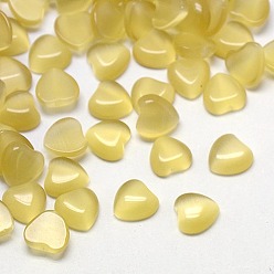 Светло-хаки Кабошоны кошачьего глаза, сердце, светлый хаки, 10x10x2.5 мм