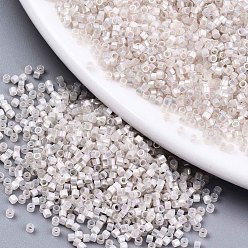 Floral White FGB 11/0 Grade A Baking Paint Glass Seed Beads, Cylinder, Uniform Seed Bead Size, Opaque Colours Rainbow, Floral White, 1.5x1mm, Hole: 0.5mm, about 20000pcs/bag