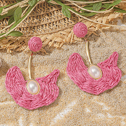Светло-Вишневый Серьги-гвоздики из сплава рафии с подвесками, с пластиковой имитационной жемчужиной, золотые, светло-вишневый, 75x50 мм