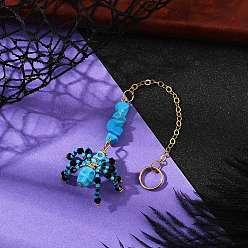 Синтетическая Бирюза Подвеска в виде паука и черепа на тему Хэллоуина из окрашенной синтетической бирюзы и стеклянных бусин, с драгоценными камнями и латунными цепями, 156 мм, отверстие : 17 мм
