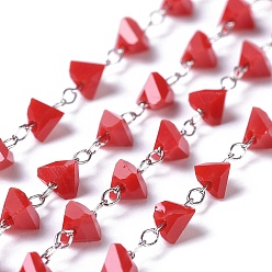 Красный Ручной цепи стекло бисером, с латунной фурнитурой платинового цвета, пайки, долговечный, треугольные, граненые, красные, 3.5~4x4~4.5x3 мм, около 32.8 футов (10 м) / рулон
