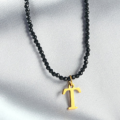 Letter T 304 подвеска из нержавеющей стали с инициалом, ожерелья из граненых круглых бусин черного стекла для женщин, золотые, Письмо T, 15.35 дюйм (39 см)