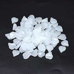 Snow Imitation Jade Glass Charms, Heart Shaped Petal, Snow, 15x12x4.5mm, Hole: 1mm