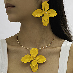 Золотистый Комплекты из серег-гвоздиков и чокеров с цветочным узором для женщин, золотые, ожерелья: 4.92 дюйм (12.5 см)