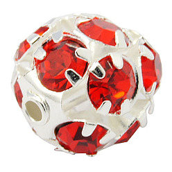 Красный Латунные бусины со стразами , класс А, серебряный цвет гальваническим, красные, Размер : диаметром около 8 мм , отверстие : 1 мм