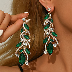 Изумруд Серьги-гвоздики из сплава и хрустальных стразов, золотые, лошадиный глаз , изумруд, 96x32 мм