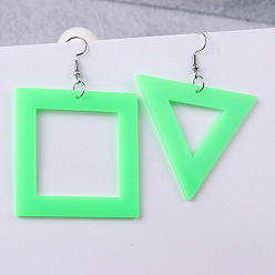 Лайм Непрозрачные акриловые болтаться серьги, квадрат и треугольник, золотые, слева и справа, желто-зеленые, 71x50 мм и 55x65 мм