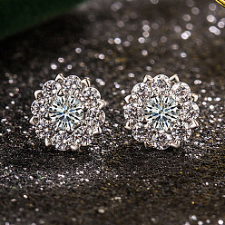 Платина Серьги-гвоздики из латуни с микро-паве и прозрачным фианитом, платина, 7x7 мм