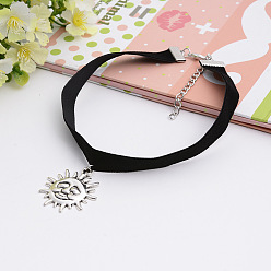 Античное Серебро Женские ожерелья-чокеры из сплава в тибетском стиле с подвеской в виде солнца и черным бархатным шнуром, античное серебро, 11.81 дюйм (30 см)