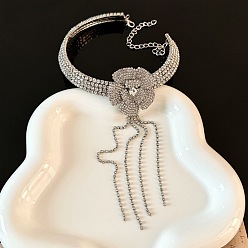 Кристалл Ожерелья-чокеры из сплава с кисточками и цветочным узором для женщин, серебряный цвет гальваническим, кристалл, 13.78 дюйм (35 см)