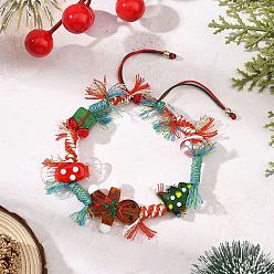 Gingerbread Man Рождественские браслеты ручной работы из плетеных бусин, выполненные в технике лэмпворк., с хлопковым и нейлоновым шнуром с кисточками, зеленый и красный, Колобок, внутренний диаметр: 1.97~2.95 дюйм (5~7.5 см)
