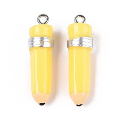 Желтый Непрозрачные подвески смолы, карандаш, с платиновым тоном железная петля, желтые, 31~33.5x8~9.5 мм, отверстие : 2 мм