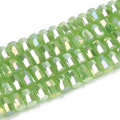 Светло-зеленый Гальванические стекляныне бусины, имитация нефрита, колонка, граненые, с покрытием AB цвета, светло-зеленый, 2.5~3x4~5x3~3.5 мм, отверстие : 0.7~0.9 мм, около 146~150 шт / нитка, 15.55~15.94 дюйм (39.5~40.5 см)