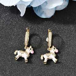 Белый Серьги-кольца из латуни с прозрачным кубическим цирконием, лошадь, с эмалью, реальный 14 k позолоченный, белые, 28x15.5 мм