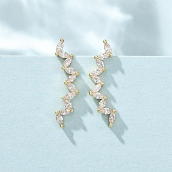 Clair Boucles d'oreilles à clous en laiton pavé de zirconiums cubiques, oeil de cheval, réel 18 k plaqué or, sans cadmium et sans plomb, plaqué longue durée, crémaillère plaquage, clair, 21x6x7.5mm