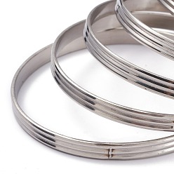 Stainless Steel Color 7Pcs Women's Simple Fashion Textured 304 Stainless Steel Stackable Bangles, Stainless Steel Color, Inner Diameter: 2-5/8 inch(6.8cm)