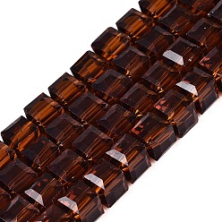 SillínMarrón Cuentas de vidrio transparentes, cubo, facetados, saddle brown, 7x7x6.5~7 mm, agujero: 1.2~1.6 mm, sobre 96~101 unidades / cadena, 25.39~28.54 pulgada (64.5~72.5 cm)